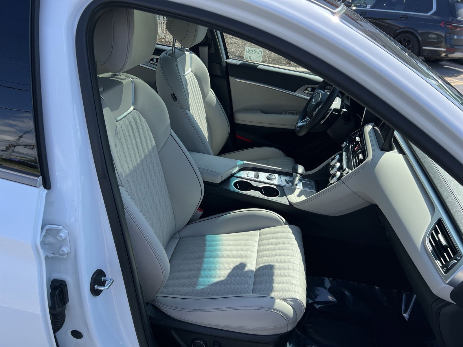 Used 2023 Genesis G70 2.0T w/ Sport Prestige Package image 27