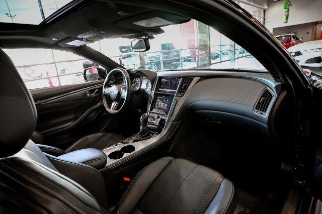 Used 2022 INFINITI Q60 3.0t Luxe w/ Essential Package AWD/4WD image 21