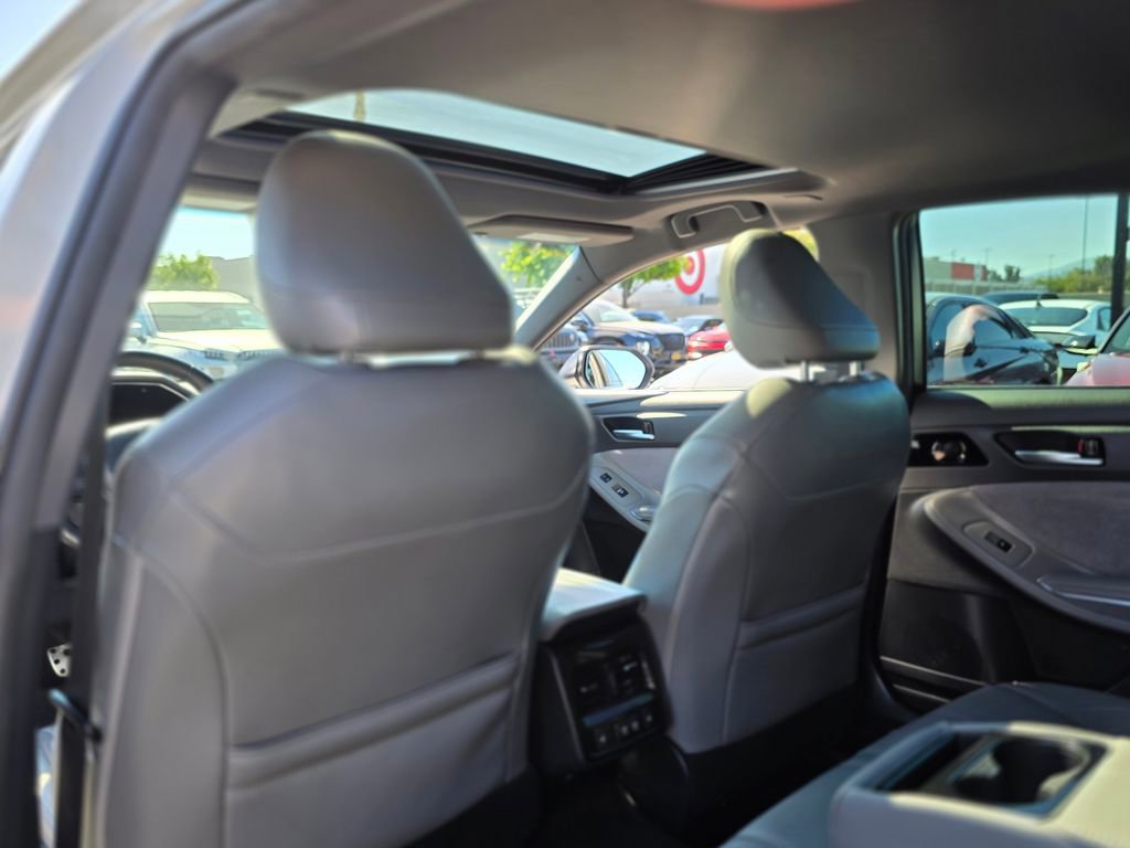 Used 2019 Toyota Avalon Touring w/ Carpet Mat Package image 15