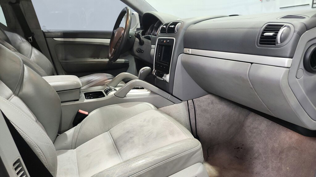 Used 2008 Porsche Cayenne GTS AWD/4WD image 24