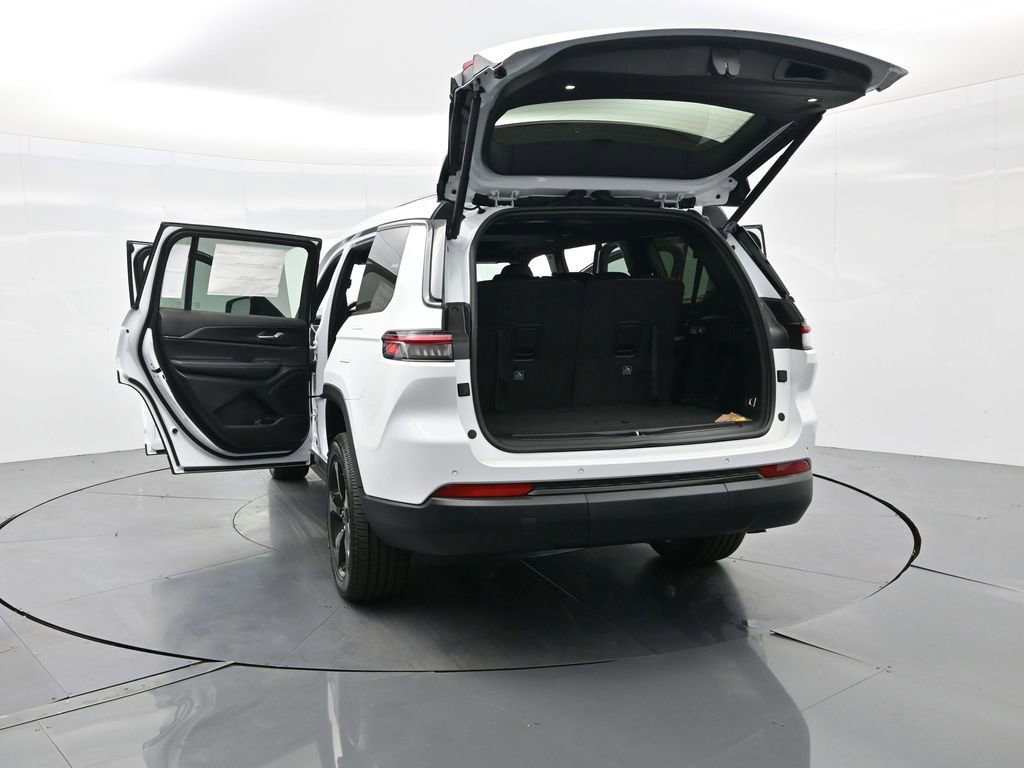 New 2025 Jeep Grand Cherokee L Altitude image 34