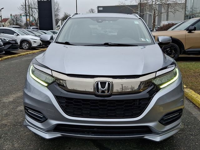Used 2020 Honda HR-V Touring image 2