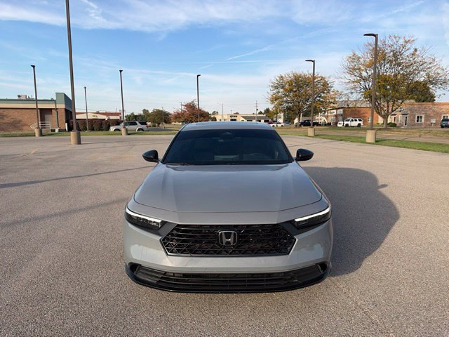 Used 2025 Honda Accord Sport image 10