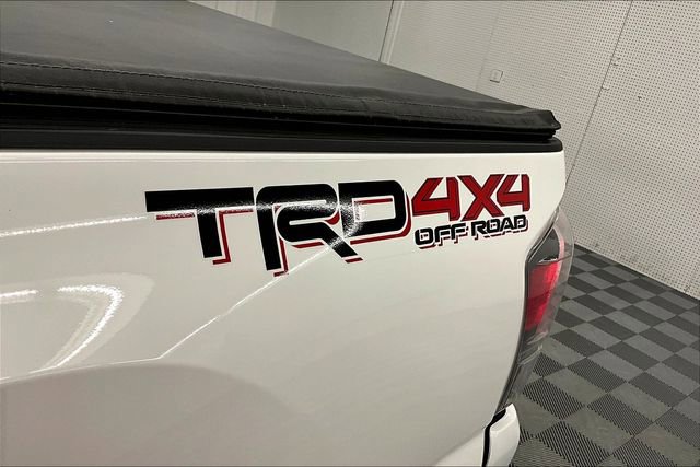 Used 2023 Toyota Tacoma TRD Off-Road w/ Technology Package AWD/4WD image 41