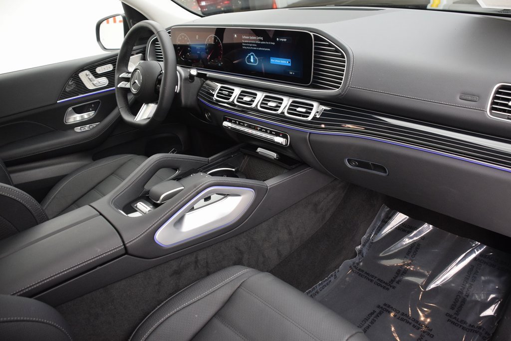 Used 2026 Mercedes-Benz GLS 450 4MATIC image 14