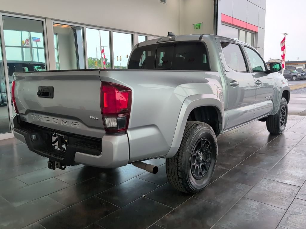 Used 2022 Toyota Tacoma SR5 w/ Technology Package RWD image 9