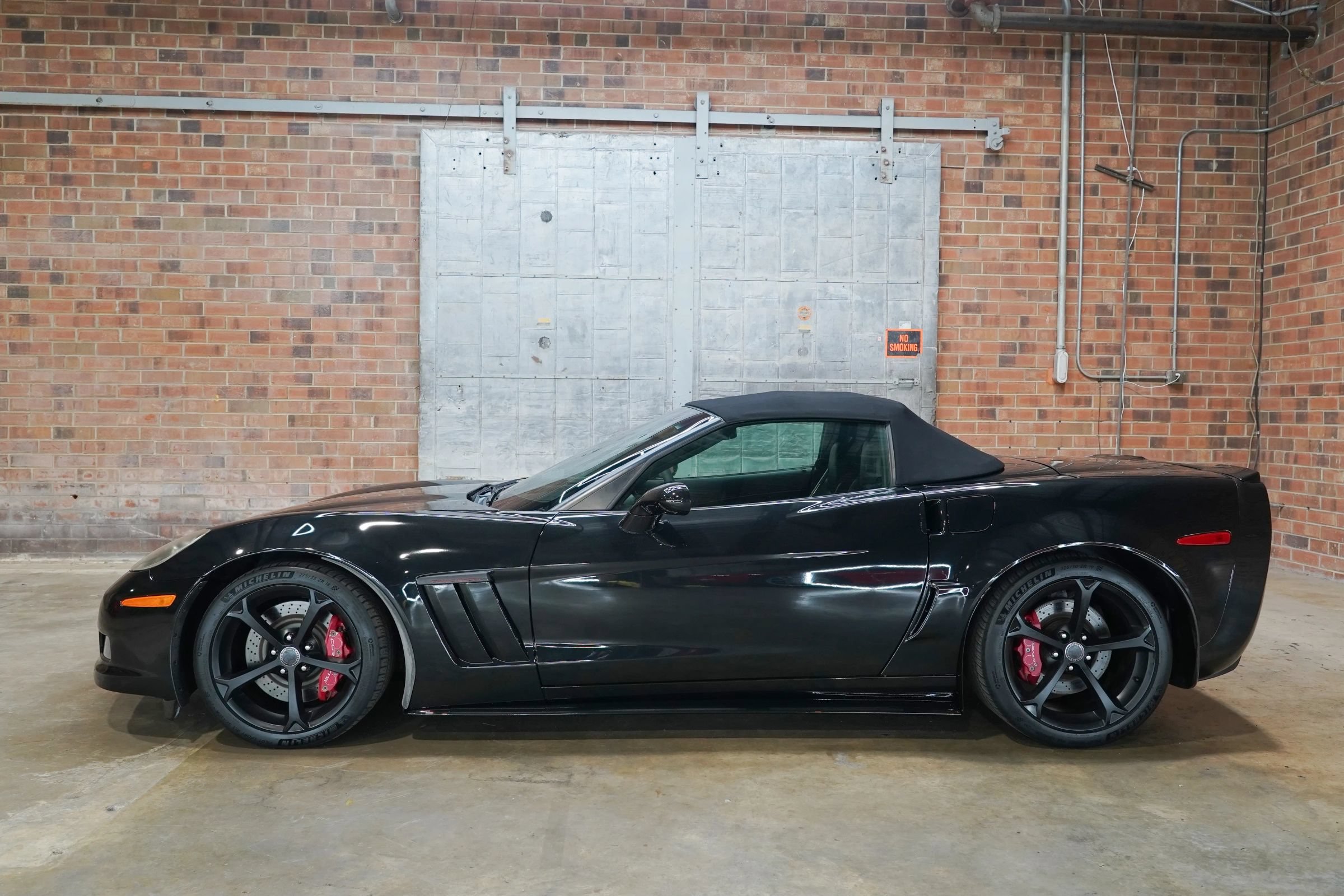 Used 2012 Chevrolet Corvette Grand Sport w/ 3LT Preferred Equipment Group RWD image 1