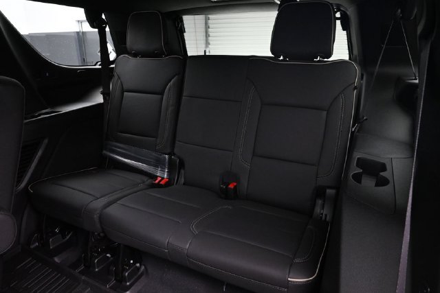 New 2027 GMC Yukon Elevation w/ Elevation Premium Package AWD/4WD image 13