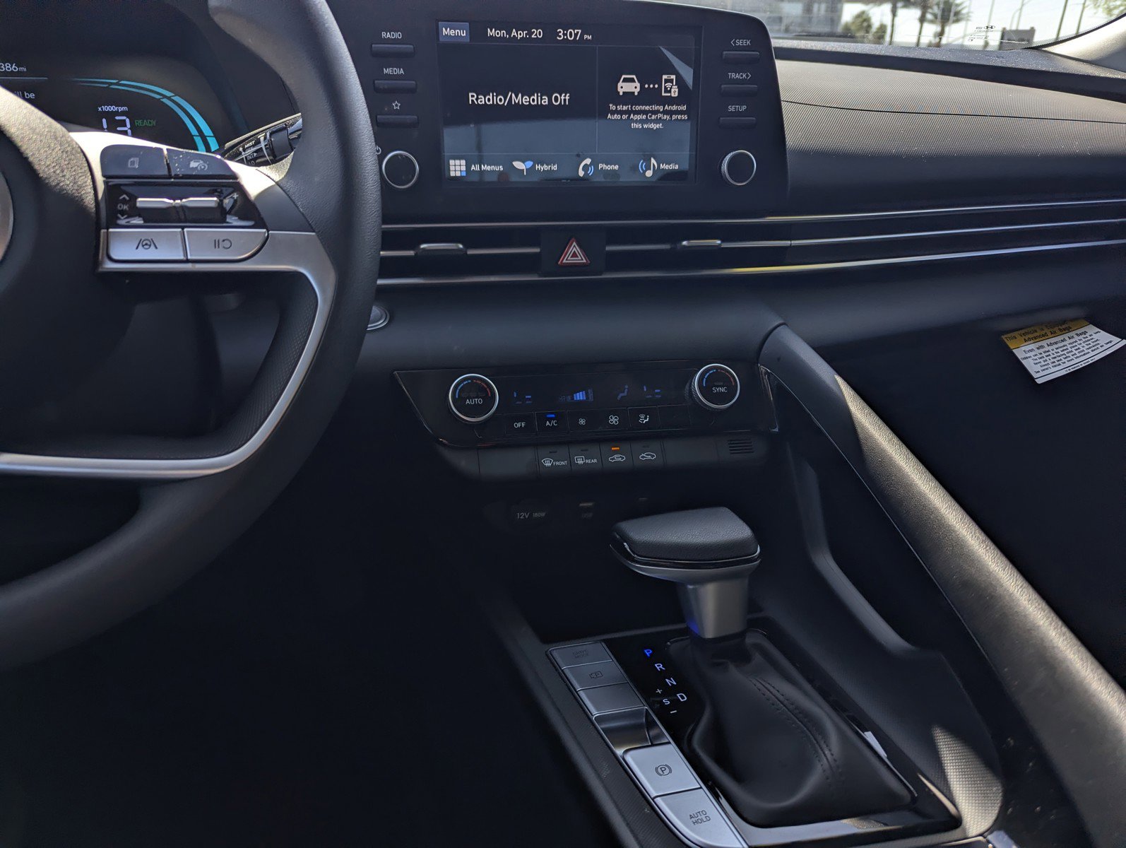 Used 2025 Hyundai Elantra Hybrid FWD image 10