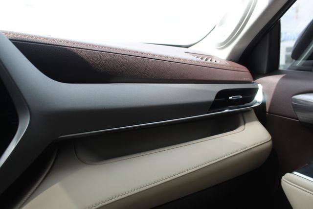 Used 2020 Toyota Highlander Limited image 25