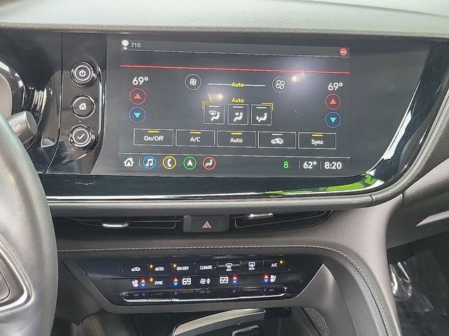 Used 2022 Buick Envision Avenir w/ Technology Package II image 10