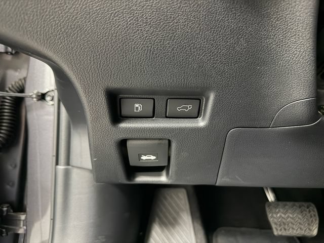 New 2026 Lexus UX 300h AWD image 19