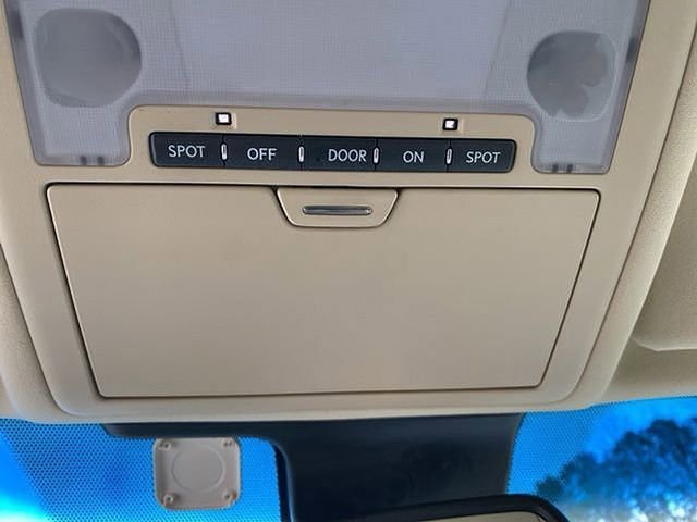 Used 2014 Lexus LS 460 AWD image 38