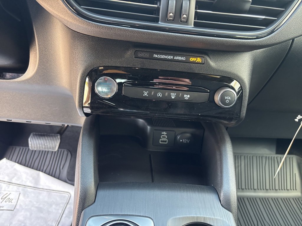 New 2025 Ford Escape ST-Line w/ Tech Pack #1 image 18