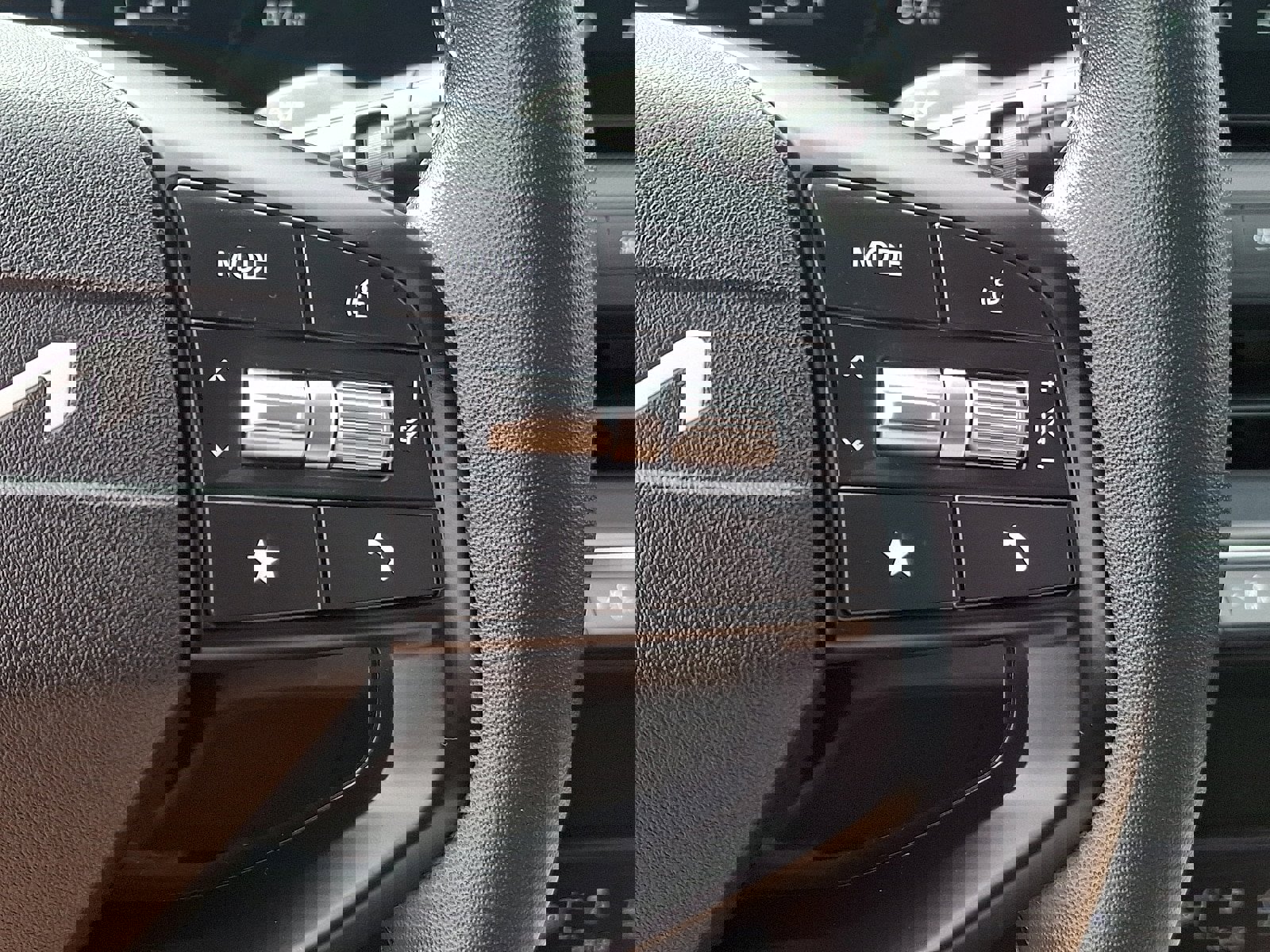 Used 2025 Kia K4 EX image 21