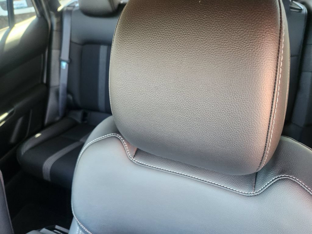 Used 2025 MAZDA CX-50 AWD 2.5 S w/ Premium Package image 29