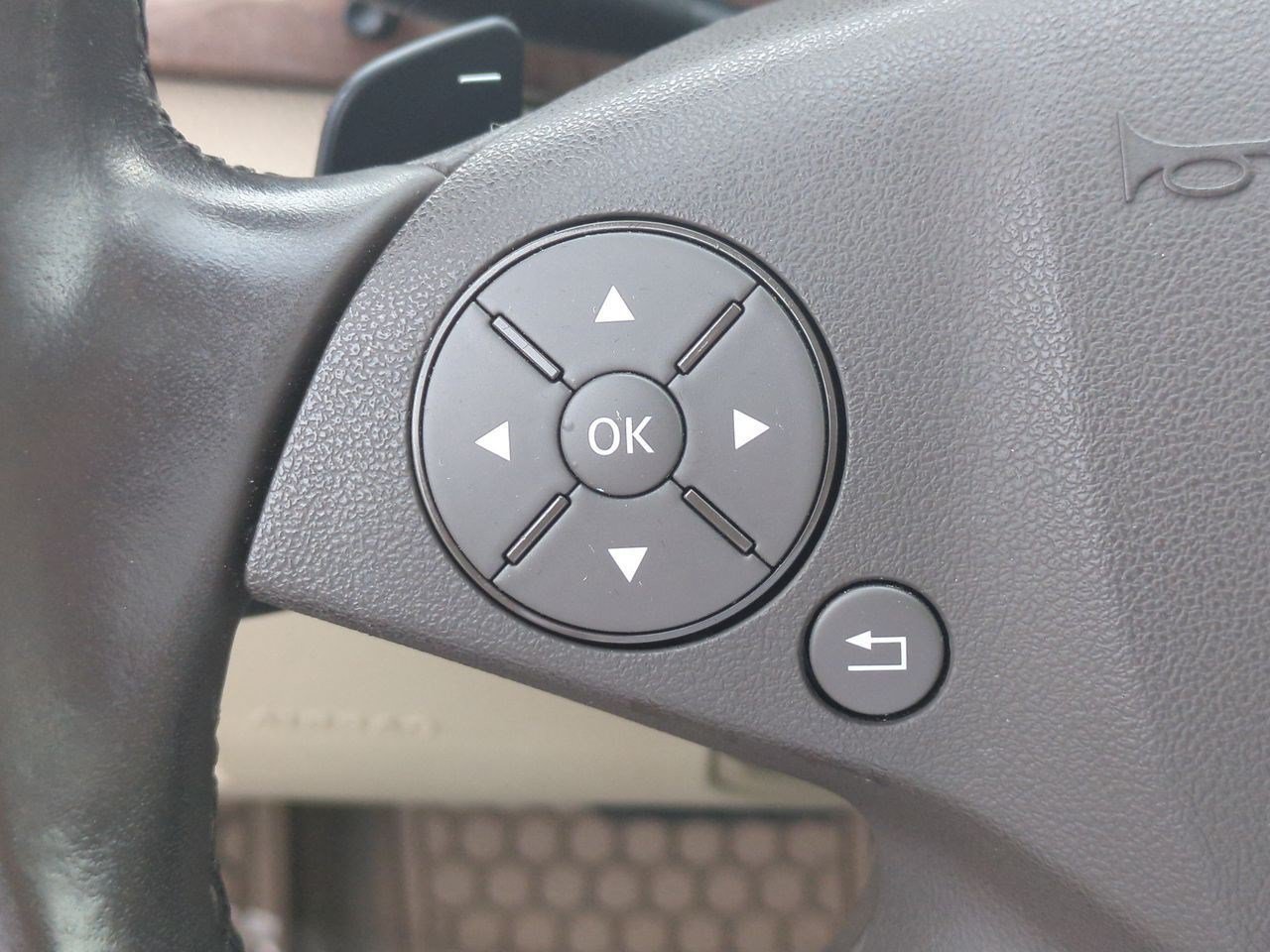 Used 2010 Mercedes-Benz E 350 Sedan image 20