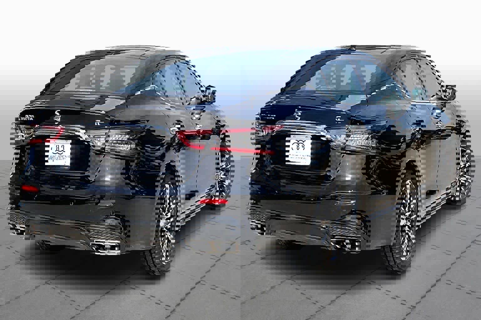 Used 2020 Nissan Maxima 3.5 SL w/ Floor Mat Group image 14