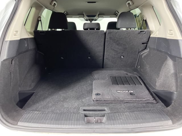 Used 2024 Nissan Rogue SV FWD image 48
