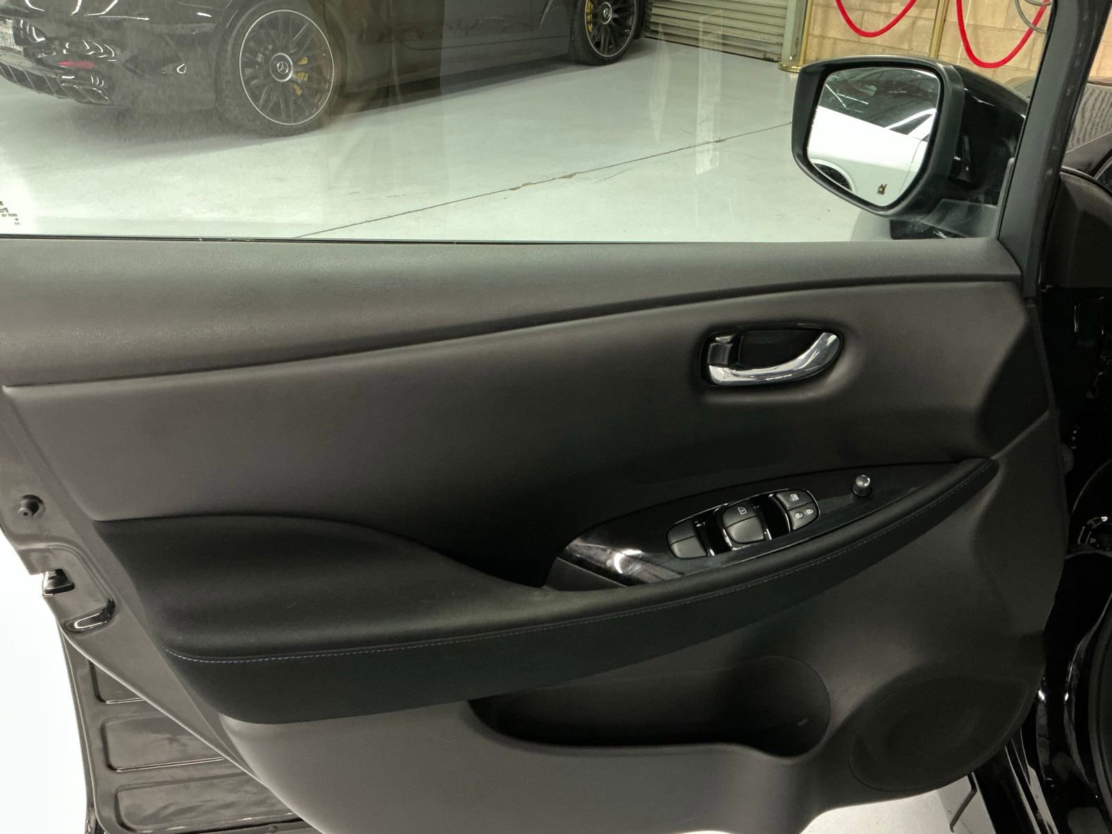 Used 2022 Nissan Leaf SV Plus image 18