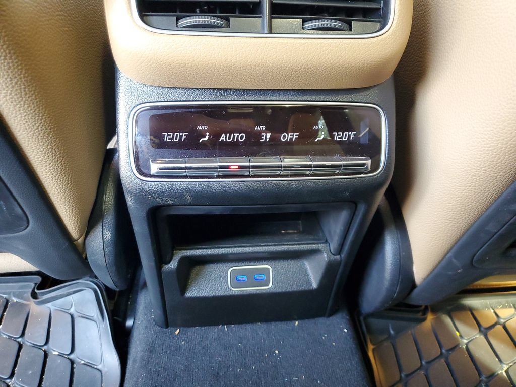 Used 2025 Mercedes-Benz GLS 580 4MATIC image 12