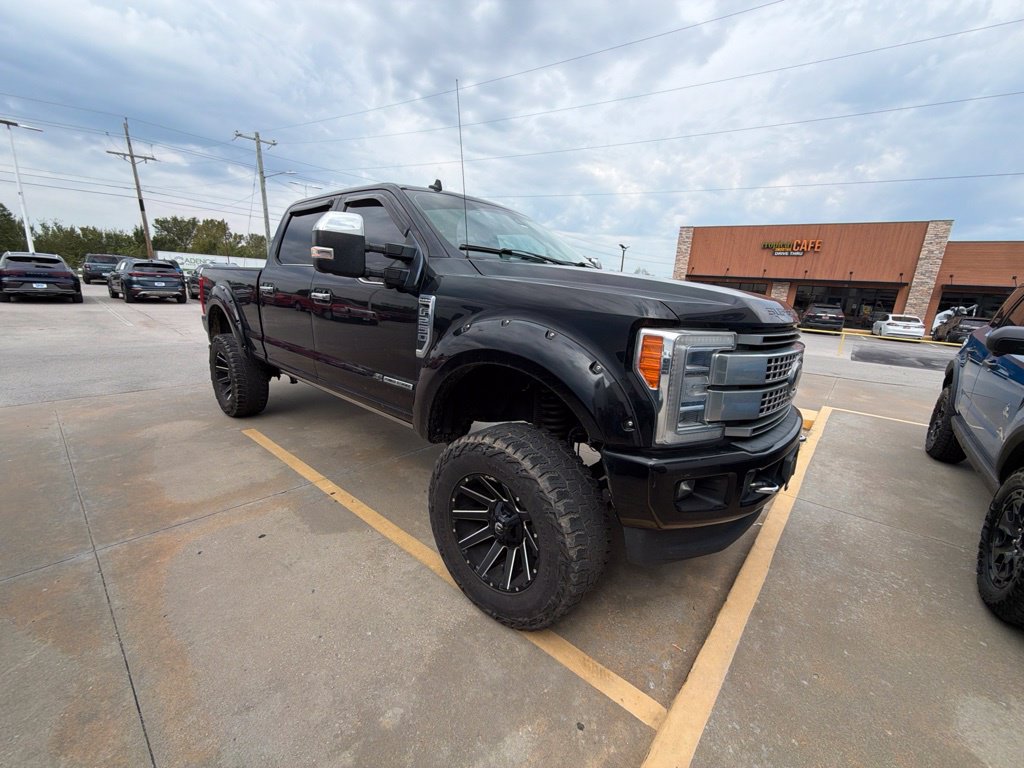 Used 2019 Ford F250 Platinum w/ Platinum Ultimate Package AWD/4WD image 1