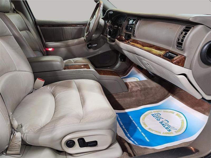 Used 2003 Buick Park Avenue Ultra w/ Ultra Luxury Package image 20