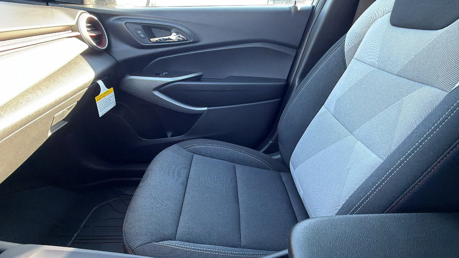 New 2026 Chevrolet Trax RS w/ Sunroof Package FWD image 12