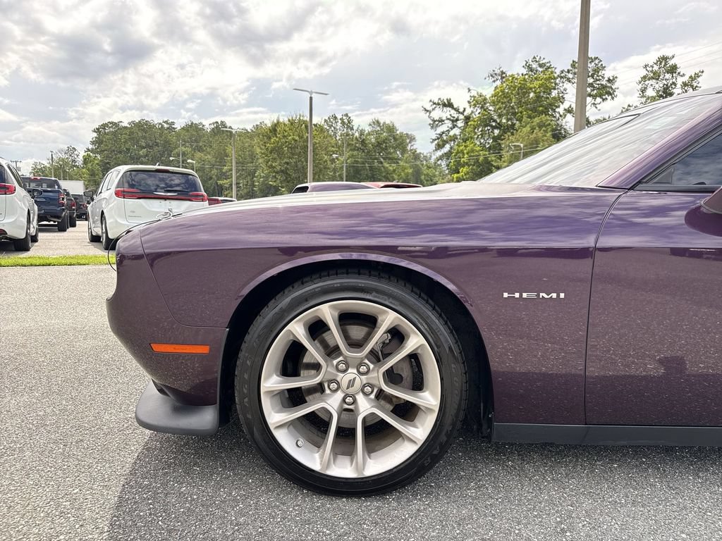 Used 2020 Dodge Challenger R/T RWD image 13
