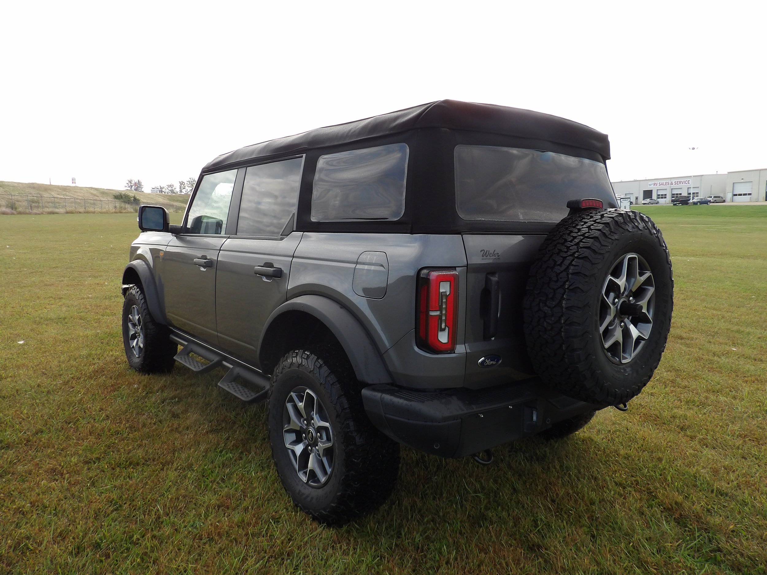 New 2024 Ford Bronco Badlands AWD/4WD image 8