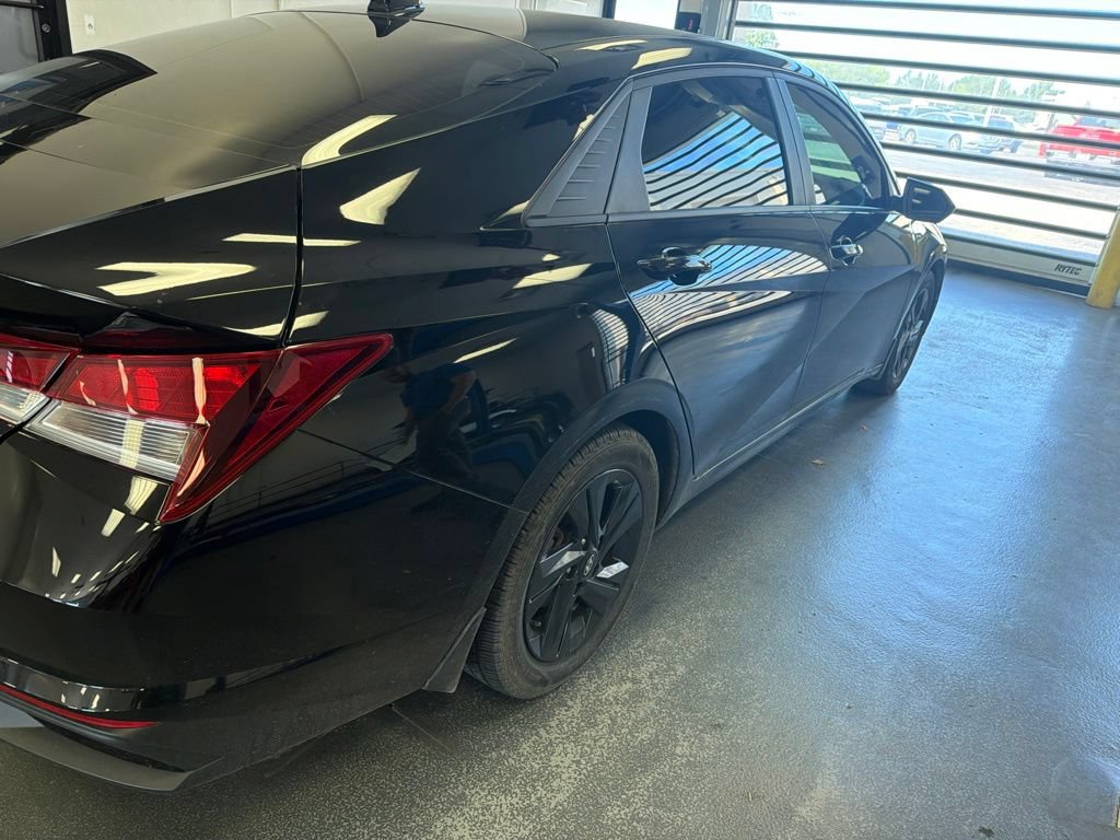 Used 2023 Hyundai Elantra SEL FWD image 7