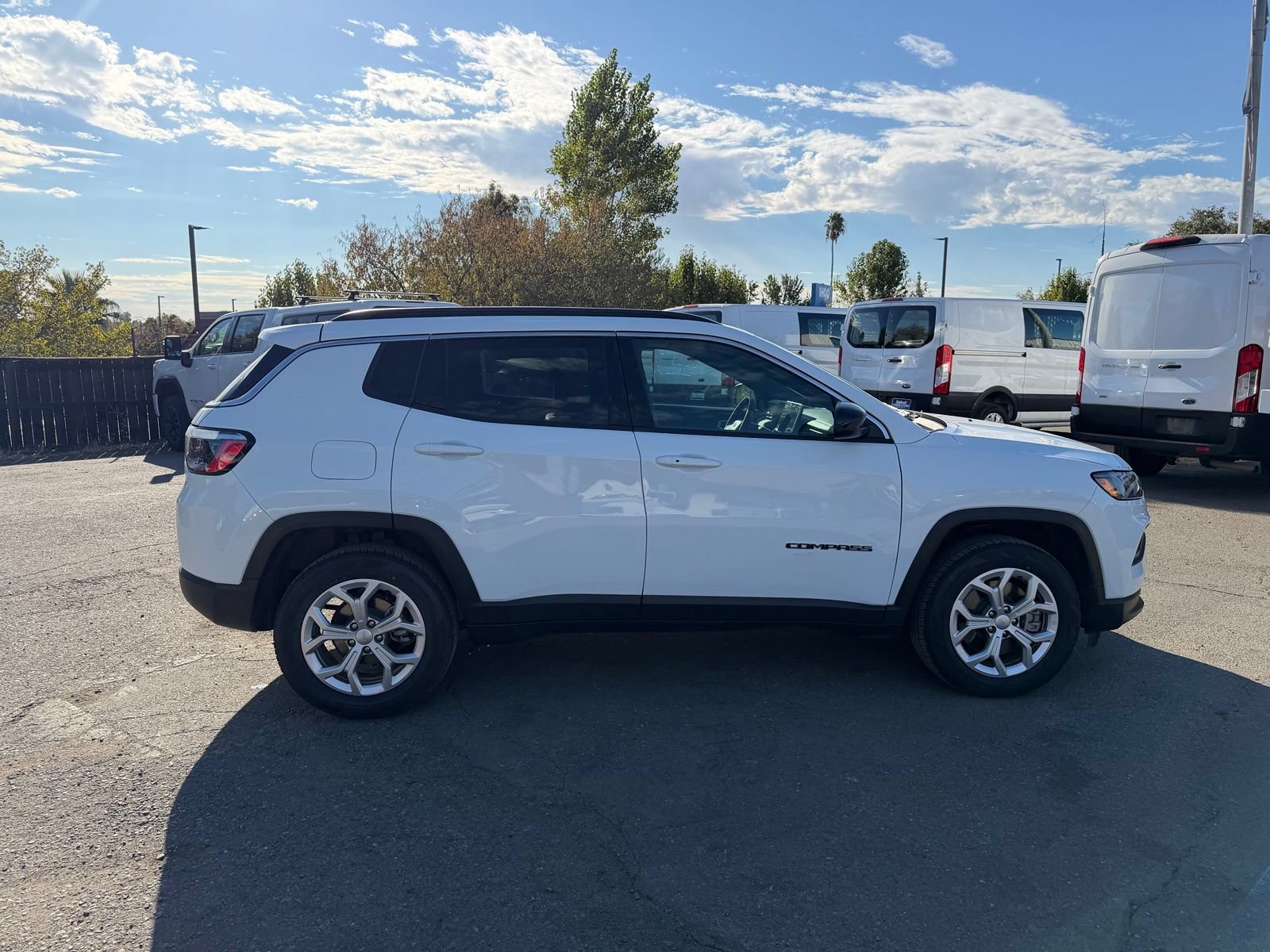 Used 2024 Jeep Compass Latitude AWD/4WD image 6