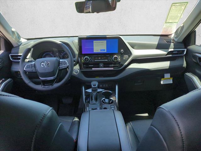 New 2026 Toyota Highlander Platinum AWD/4WD image 14
