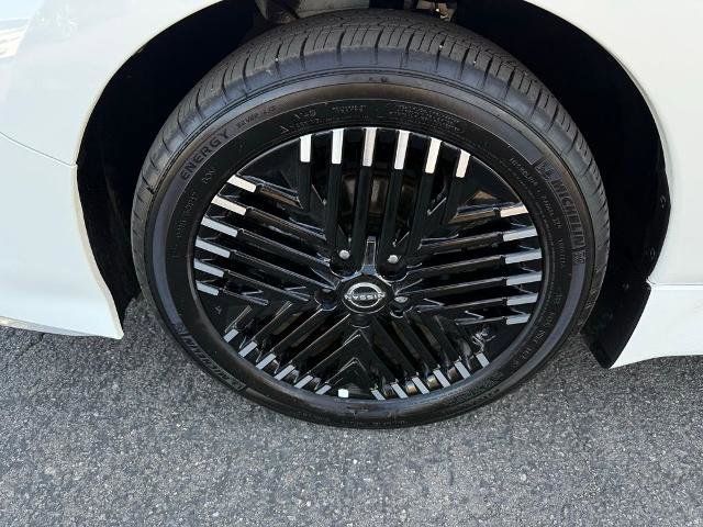 Certified 2025 Nissan Leaf SV Plus image 9