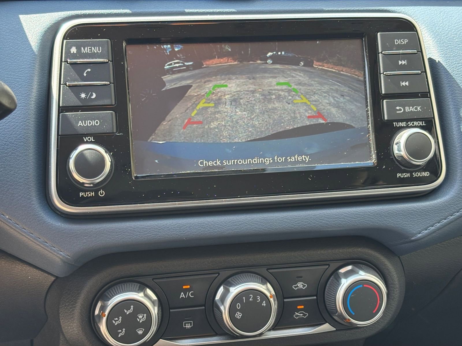 Used 2025 Nissan Versa SV FWD image 24