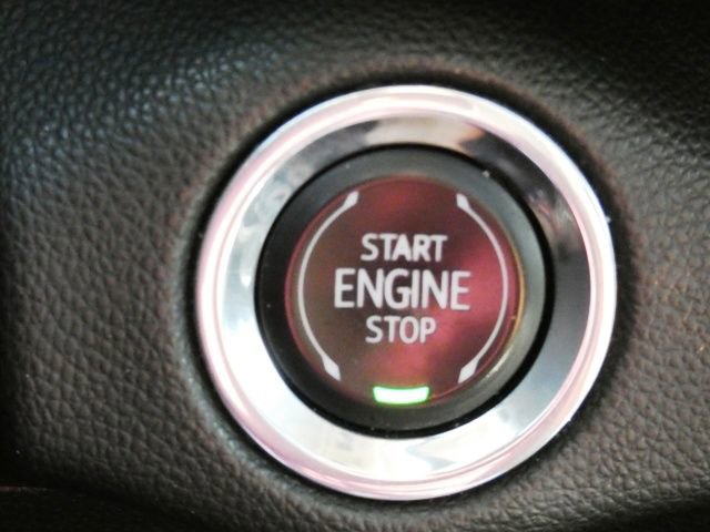 Used 2022 Buick Envision Avenir w/ Technology Package II image 24