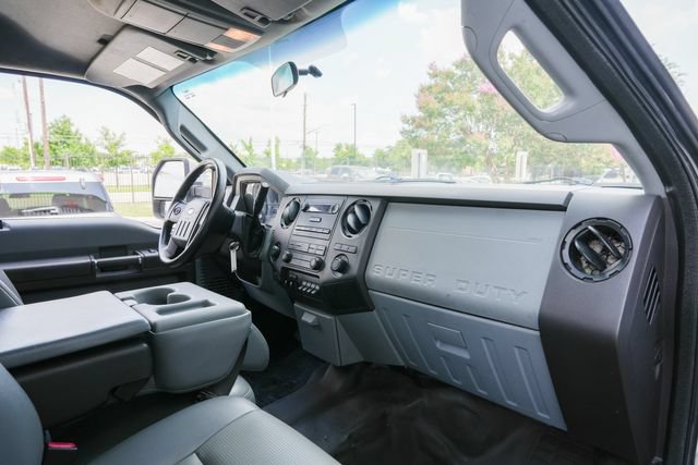 Used 2015 Ford F350 XL w/ Power Equipment Group AWD/4WD image 32