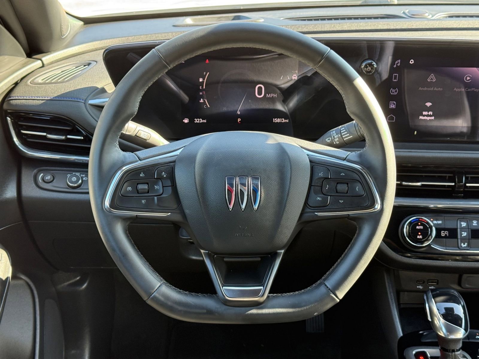 Used 2025 Buick Envista Sport Touring image 28