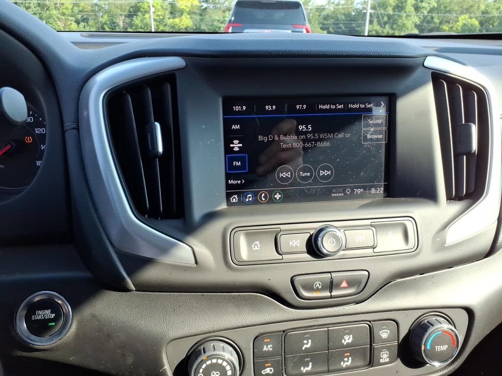 Used 2022 GMC Terrain SLE FWD image 9