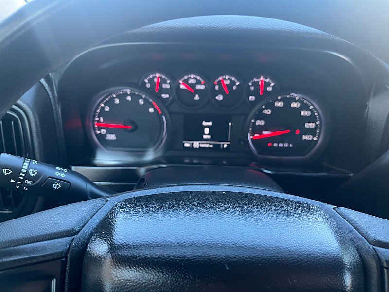 Used 2020 Chevrolet Silverado 1500 Custom w/ Custom Value Package AWD/4WD image 23