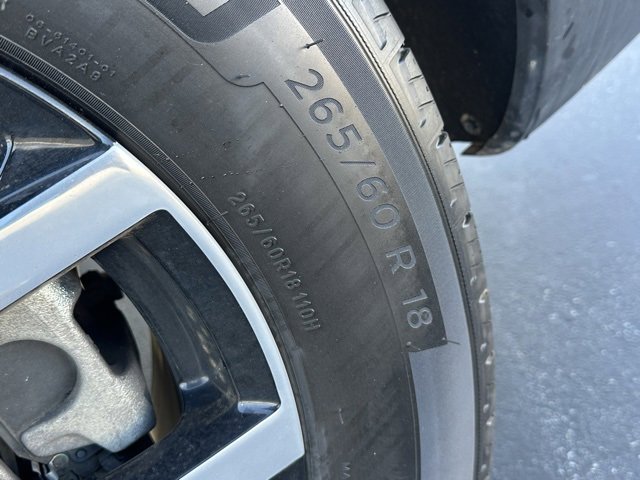 Used 2024 Jeep Grand Cherokee L Limited w/ Luxury Tech Group II image 39