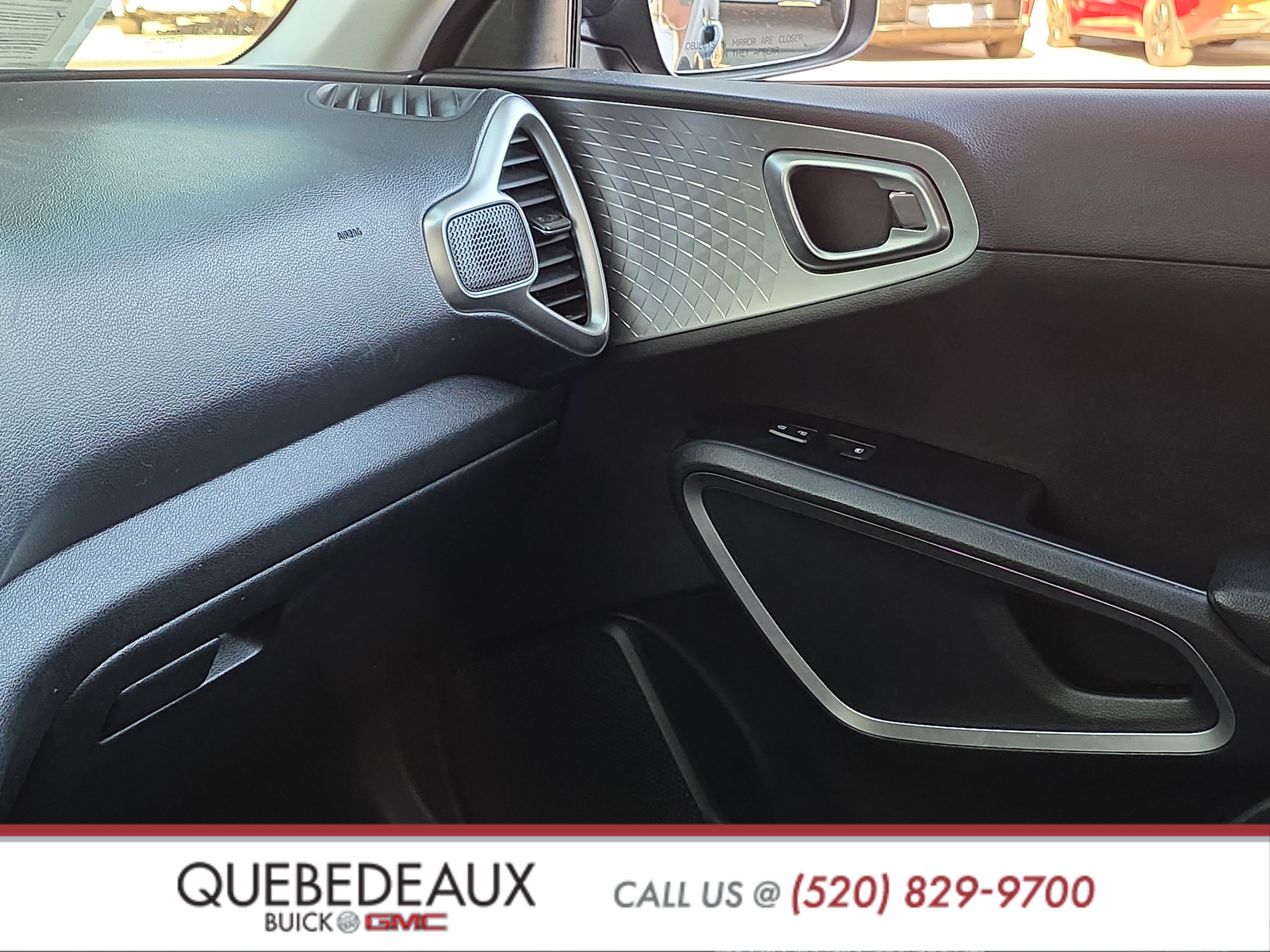 Used 2022 Kia Soul LX image 21