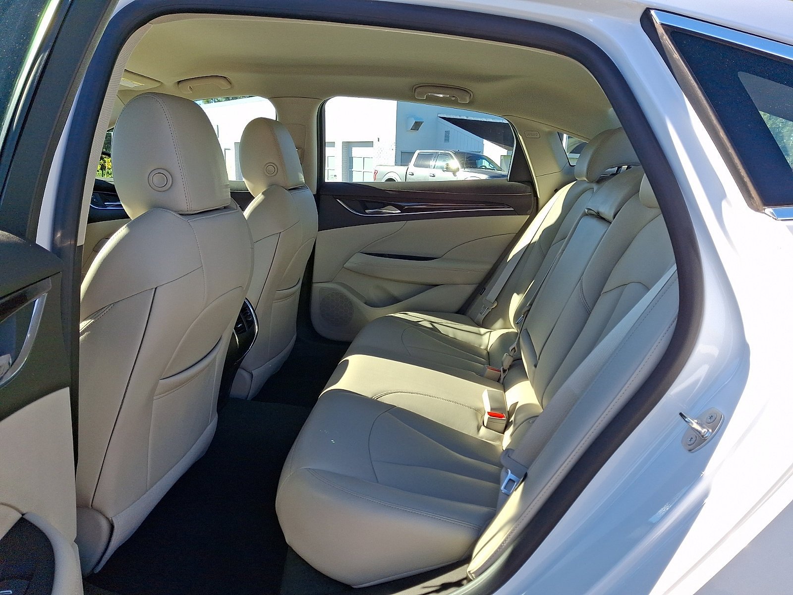 Used 2017 Buick LaCrosse Preferred FWD image 11
