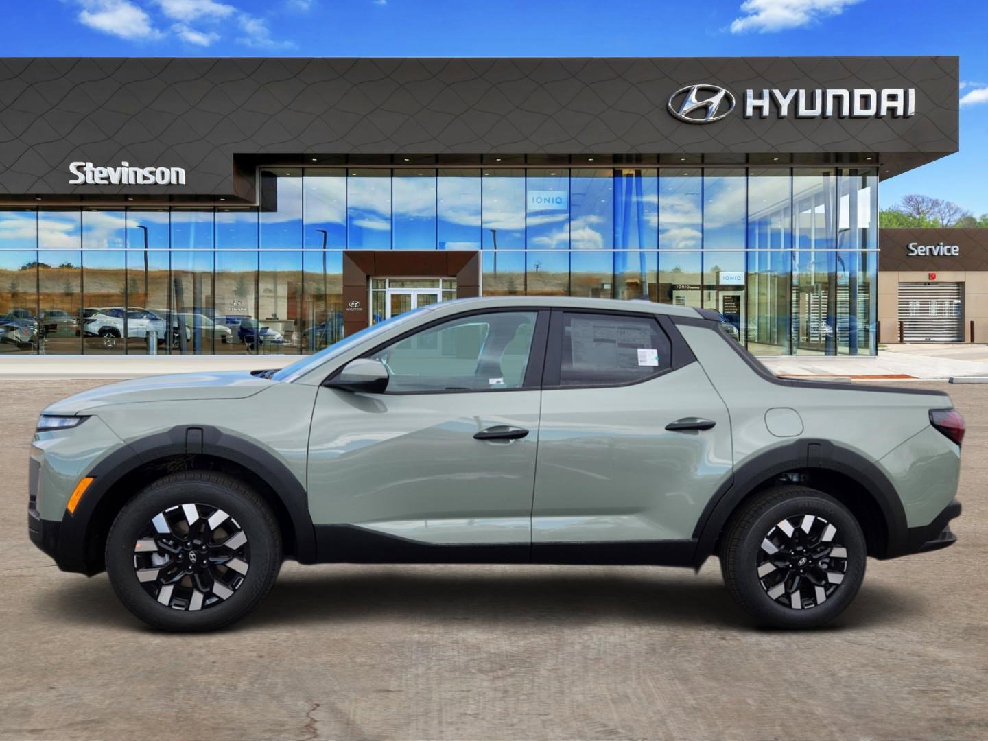 New 2026 Hyundai Santa Cruz SE image 2
