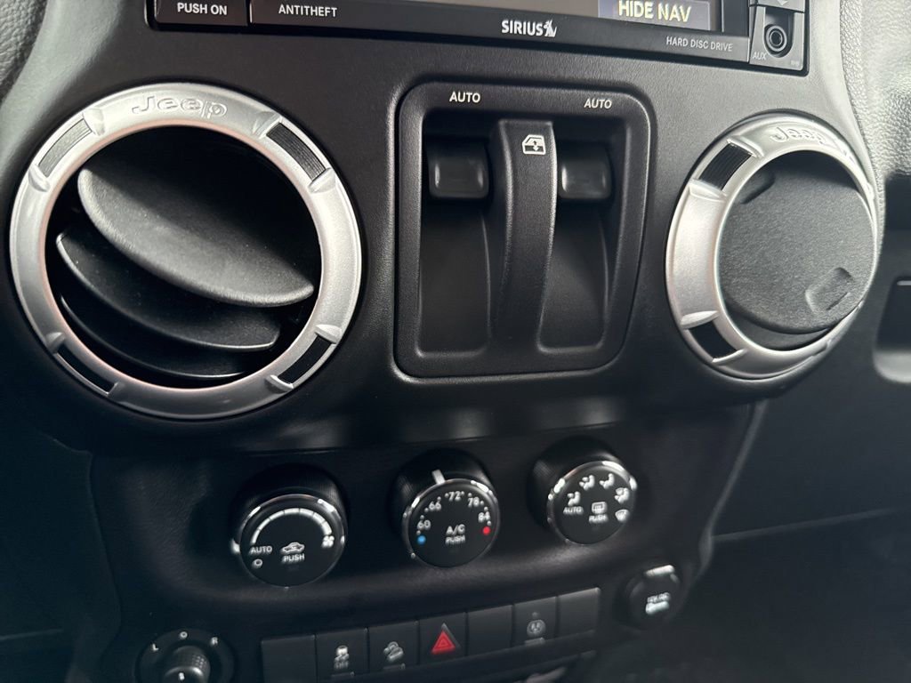 Used 2015 Jeep Wrangler Sahara w/ Connectivity Group image 27