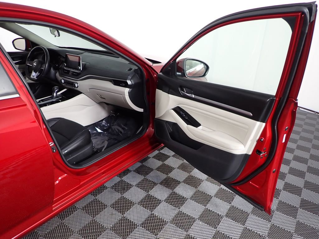 Used 2021 Nissan Altima 2.5 SV w/ SV Premium Package FWD image 43