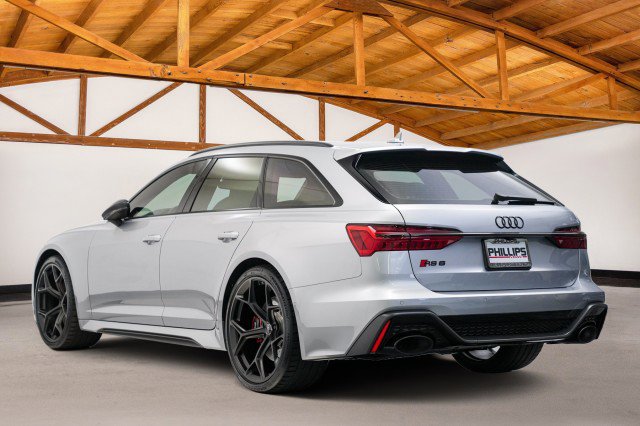 Used 2024 Audi RS 6 performance image 3