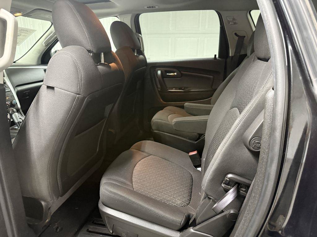 Used 2011 Chevrolet Traverse LT w/ Personal Connectivity Package FWD image 21