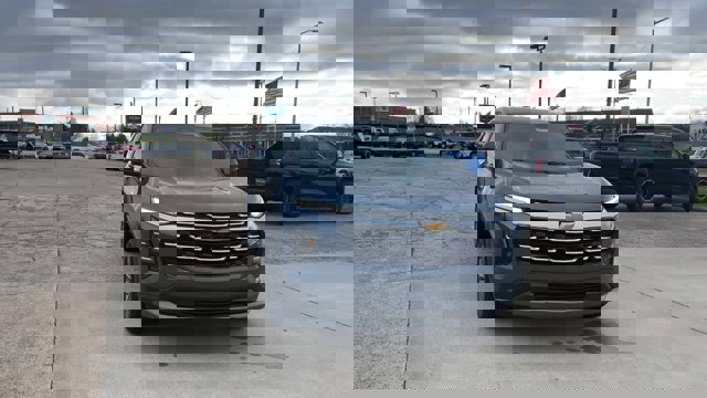 New 2026 Chevrolet Equinox LT w/ Convenience Package II image 3