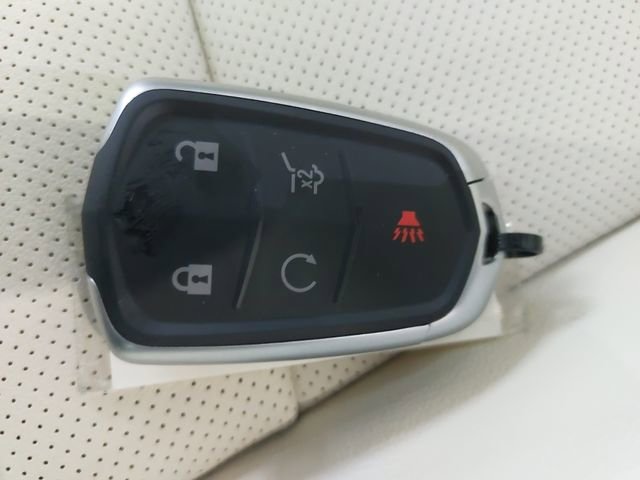 Used 2025 Cadillac XT6 Sport w/ LPO, Floor Liner Package image 37